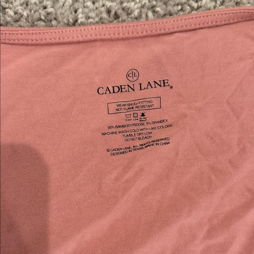 Caden Lane Bamboo Robes - Picture 2 of 3